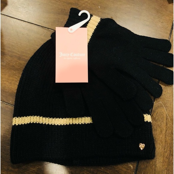 Juicy Couture Accessories - 𝅺NWT Juicy Couture Hat and Glove set